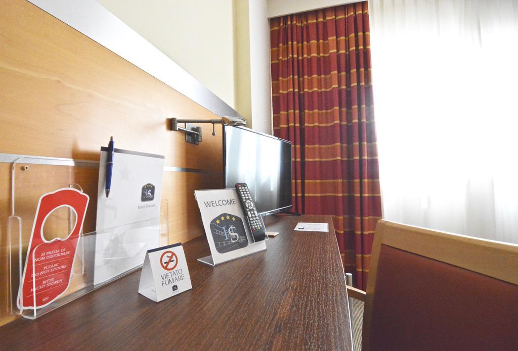 Express By Holiday Inn Siracusa North Marina di Melilli Exterior photo