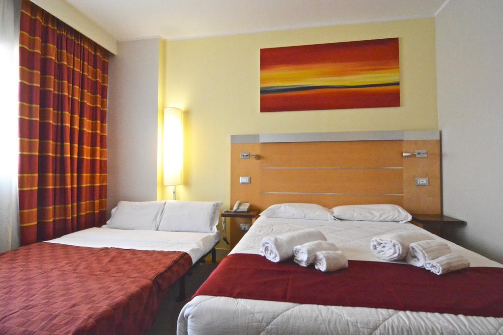 Express By Holiday Inn Siracusa North Marina di Melilli Exterior photo