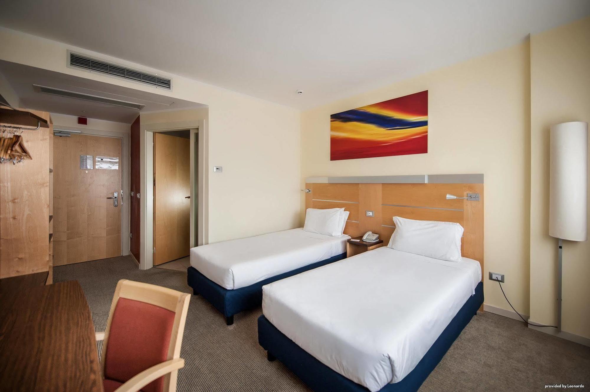 Express By Holiday Inn Siracusa North Marina di Melilli Exterior photo